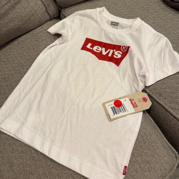Levi’s Kid’s Tshirt - Picture 1 of 1